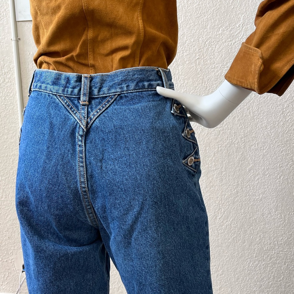 Vintage Lawman high waisted jeans vintage size 9 cute buttons and details !